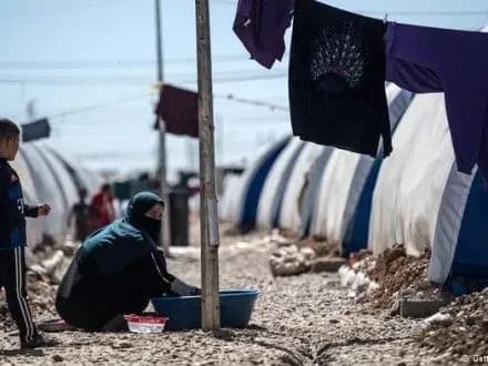 По меньшей мере 14 человек погибли в результате взрыва в лагере для беженцев вблизи Багдада