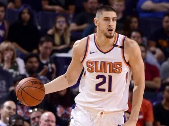 Дабл-дабл Леня приніс Фініксу другу поспіль перемогу в матчах НБА