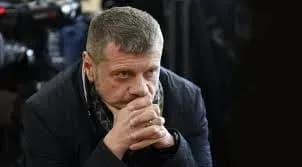 Мосійчук повідомив, що не може стати на праву ногу