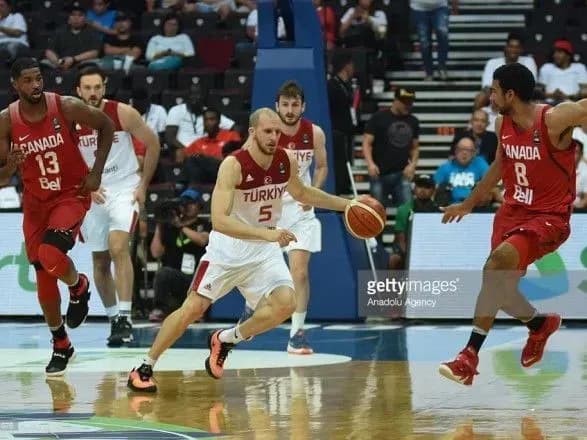 Пятеро баскетболистов Фенербахче пропустят матч с Украиной