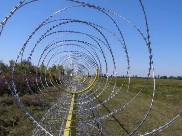 РФ планує відгородити Крим від материкової України до липня 2018 року