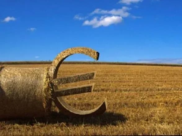 Агропромисловий комплекс забезпечує близько 14% обсягу ВВП України - Гройсман