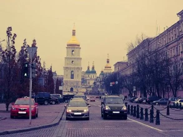 У Києві сьогодні закриють рух транспорту на Володимирському проїзді