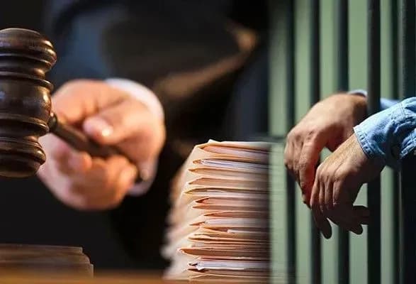 Суд продовжив поліцейському Олійнику запобіжний захід