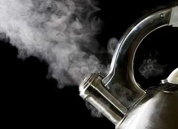 Комуналка за сусідів: експерт оцінив гучну норму закону про ЖКП