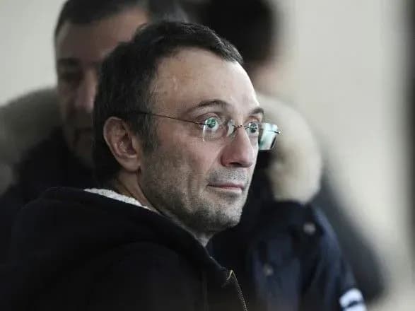 Російського сенатора у Франції звинуватили у ввезенні 750 млн євро