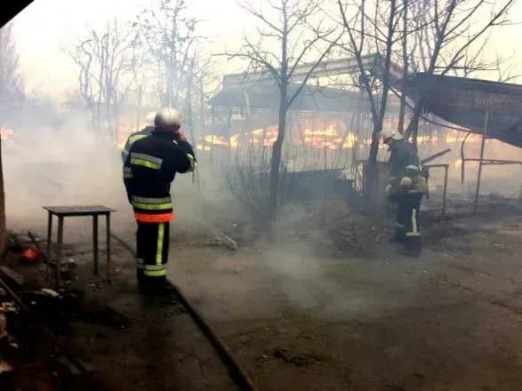 Під Одесою невідомі підпалили базу відпочинку