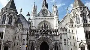 Англійський суд видав наказ про арешт активів українських олігархів на суму понад 2,5 млрд доларів США