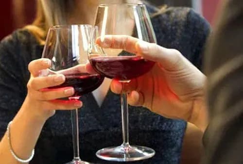 У людей потяг до алкоголю виник у процесі еволюції – вчені