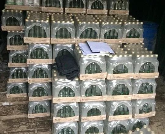 Майже три тони фальсифікованого алкоголю вилучили податківці на Закарпатті