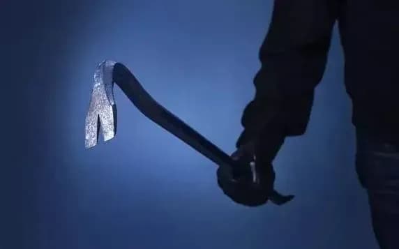 Житель Кубані вбив ломом свою бабусю, прийнявши її за відьму