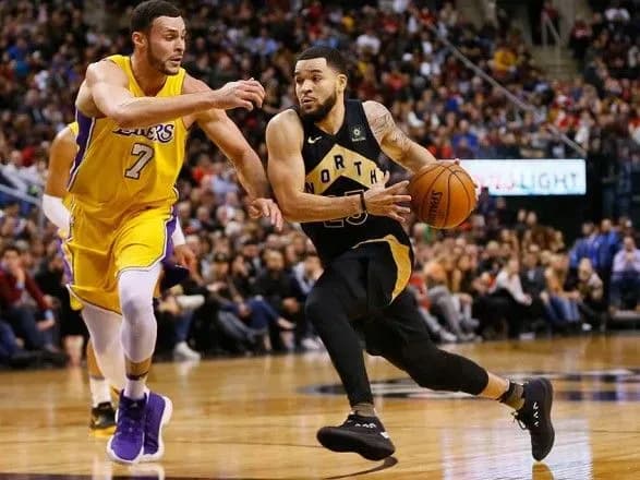 Баскетболісти "Торонто" перервали виграшну серію "Лейкерс" в НБА