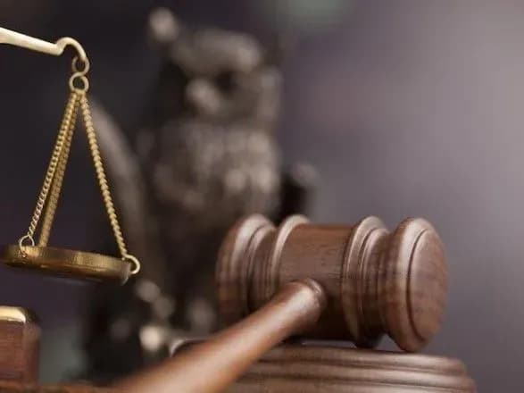 Подружжя постане перед судом за збут наркотиків при малолітній дитині