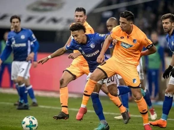 "Шальке" без Коноплянки здобув десяту перемогу в сезоні Бундесліги