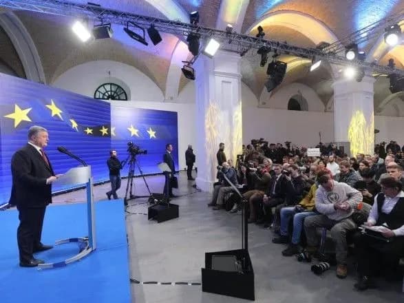 Порошенко запевнив, що жоден з олігархів не має впливу на нього