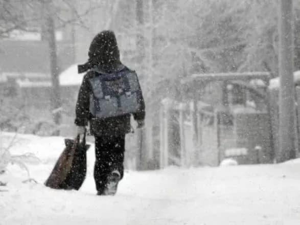 Усі школи Запоріжжя призупинять навчальний процес