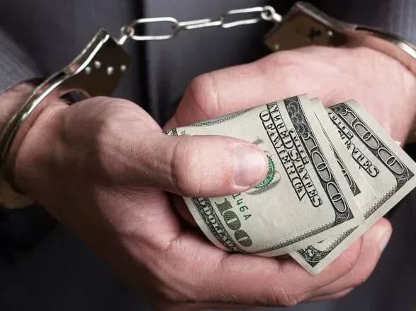 Проректора академії екології та медицини затримали на хабарі в 3 тис. доларів
