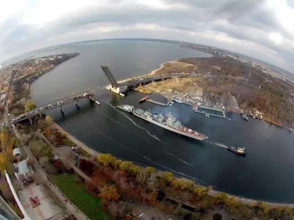 Правительство одобрило новые антироссийские санкции: для судов РФ закроют реки