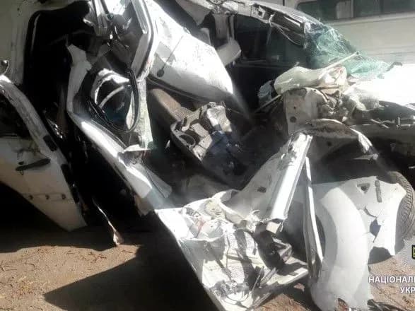 У Харківській області п'яний водій врізався у вантажівку