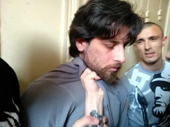 Боевика Лусварги передали СБУ