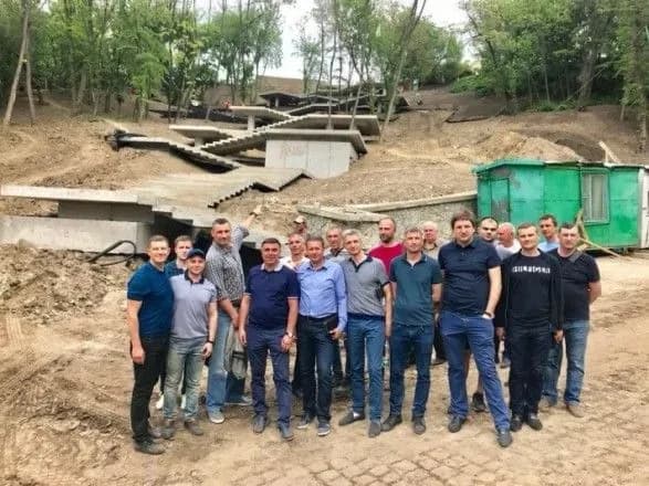 Кличко: до Дня Києва відкриємо оновлену Володимирську гірку