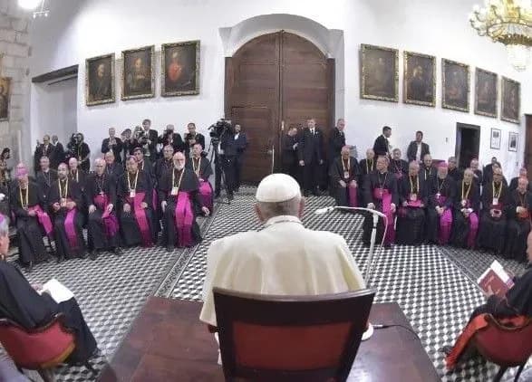 Чилійські єпископи подали прохання про колективну відставку на тлі звинувачень у педофілії