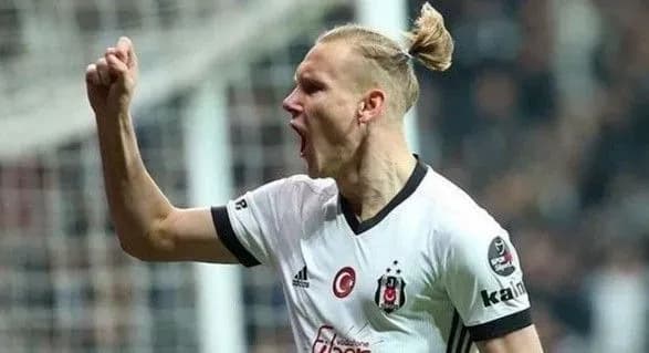 "Динамо" запропонувало "Бешикташу" трансферну пропозицію за Віду та Бойка