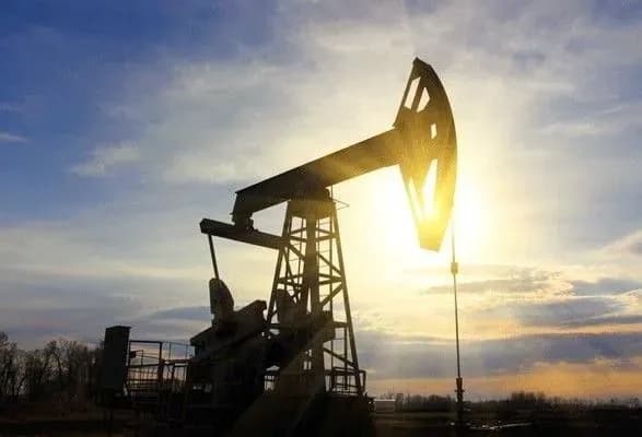 Brent подешевшала до 75,89 дол. за барель