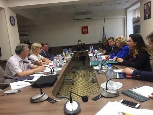 Денісовій у РФ поставили умову для зустрічі із Сенцовим