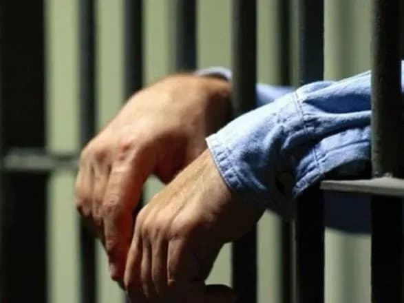 На Черкащині відправили за ґрати чоловіка, який побив немовля