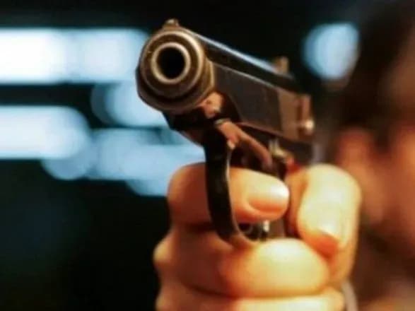 Під Києвом невідомий відкрив вогонь на стадіоні