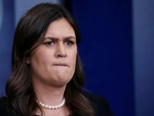 Секретная служба будет охранять пресс-секретаря Трампа после инцидента в ресторане