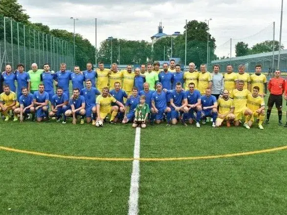 Спортивные журналисты сыграли в футбол с Павелко