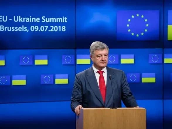 Порошенко закликав ЄС продовжити тиск на Росію