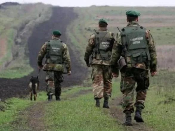 На Волині контрабандисти використовують імітатори слідів лося