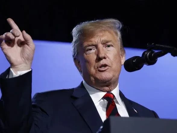 Трамп закликав дискваліфікувати гравців НФЛ за неповагу до національних символів США