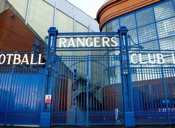 Два уболівальника були поранені ножем перед матчем Ліги Європи в Шотландії