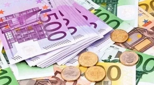 Ірландець два тижні протримав виграшний лотерейний квиток в машині