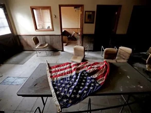 АР: число жертв циклону "Флоренс" в США перевищило 30 осіб