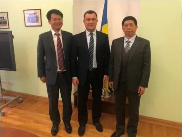 Інвестиції Китаю в Україну: у Рахунковій палаті назвали суми і напрям