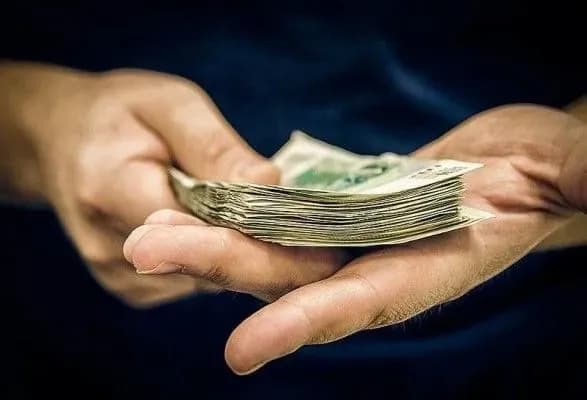 Старшого прокурора ГПУ піймали на хабарі 15 тис. доларів