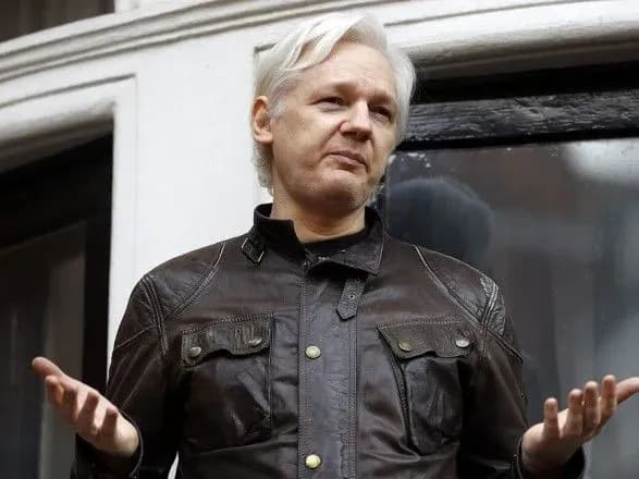 СМИ: Ассанж отказался соблюдать правила пребывания в посольстве Эквадора