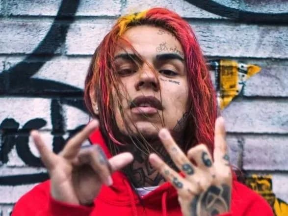 У центрі Нью-Йорка поранили охоронця репера 6ix9ine