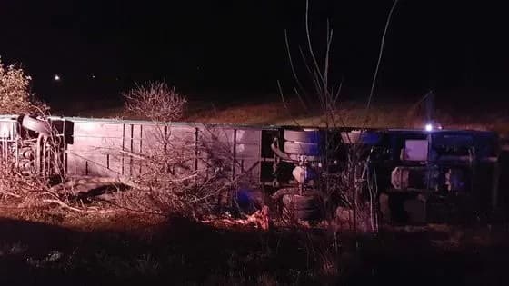 Автобус з 72 людьми перекинувся у Румунії