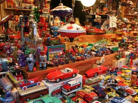 Во Франции арестовали 72-летнюю женщину за кражу игрушек