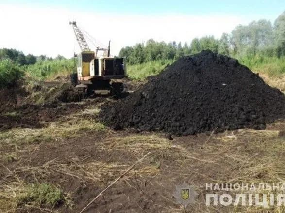 З родовищ на Черкащині два роки нелегально видобували торф