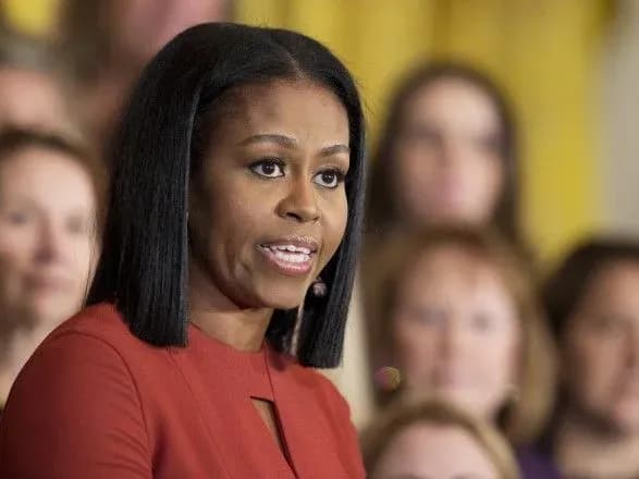 Мішель Обама “порвала” Трампа в своїй новій книзі