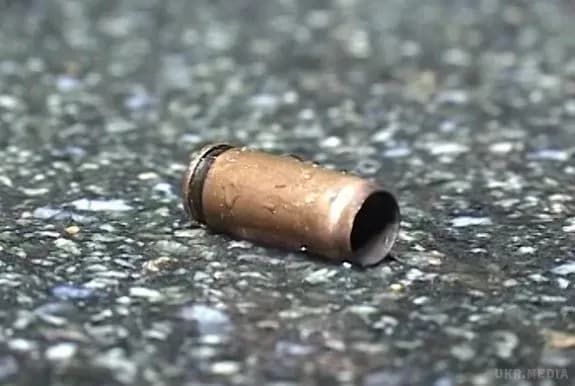 Мужчину застрелили, когда он пытался откачать нефтепродукт прямо из скважины