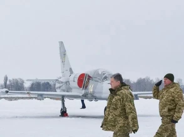 В армію передали бойові літаки і дрони