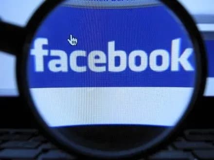В Австралії планують перевірити Facebook і Google
